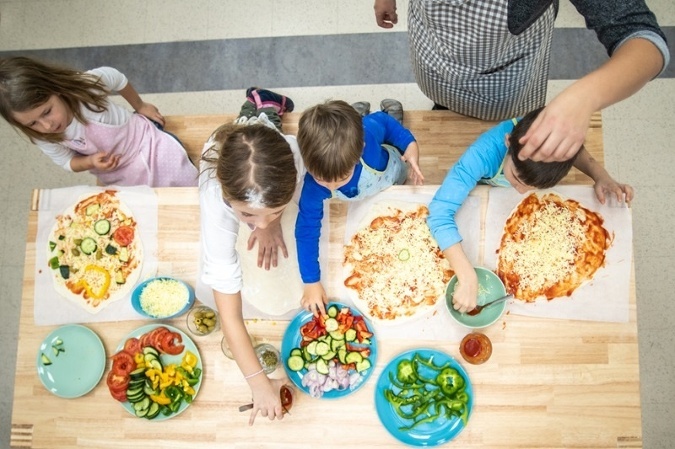 Naučiť sa variť je pre deti a ich zdravie dôležité