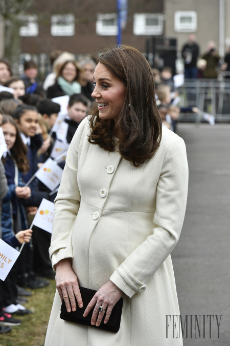 Senzáciou pre médiá sa stala opäť vojvodkyňa Kate, avšak nie preto, že by už na svet priviedla svoje tretie dieťa, ale zaujala takou „maličkosťou