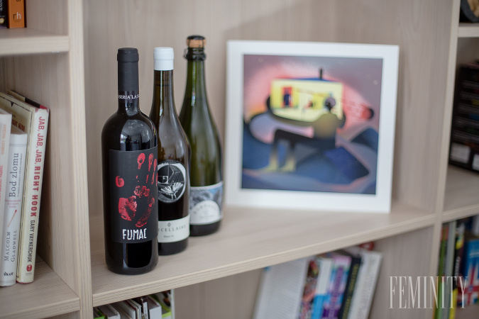 Okrem vínneho prekvapenia si členovia Wine Door Club môžu nájsť jednu z piatich originálnych ilustrácií Okrem vínneho prekvapenia si členovia Wine Door Club môžu nájsť jednu z piatich originálnych ilustrácií