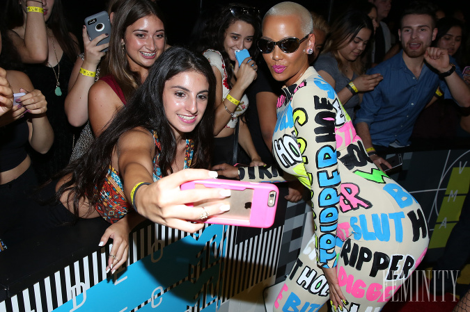 Amber Rose je ochotná pre slávu spraviť čokoľvek