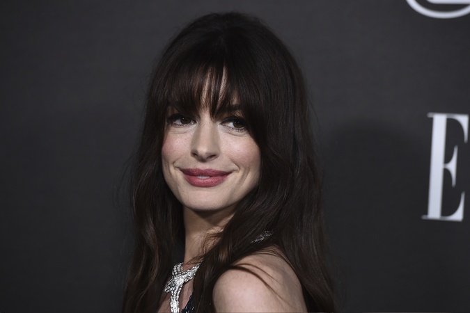 V jednoduchosti je krása, tohto pravidla sa drží pôvabná Anne Hathaway
