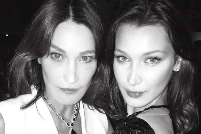 Tvárové črty Carly Bruni a Belly Hadid sú takmer totožné