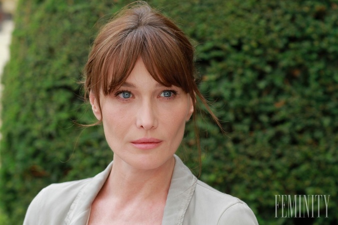 Carla Bruni je dáma, ktorej nechýba esencia ženskosti