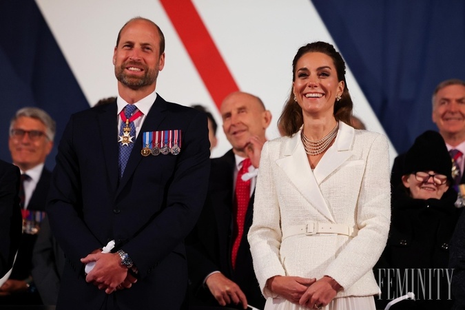 Princ William musí „využiť žiarivé a neodolateľné čaro svojej matky“, aby zachoval monarchiu po smrti kráľa Karola III.