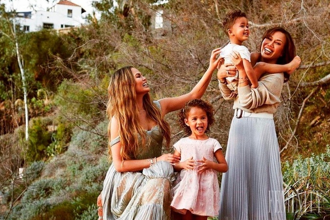 Chrissy Teigen so svojou najbližšou rodinkou