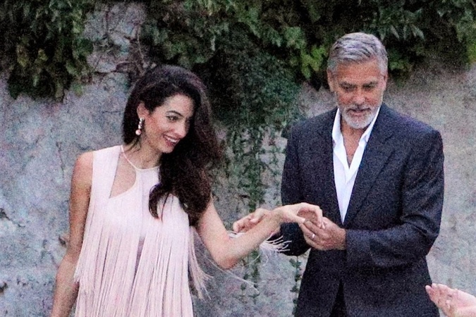 Amal Clooney je ženou, ku ktorej jej manžel vzhliada