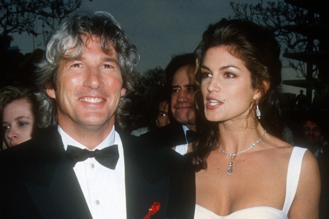 Cindy Crawford sa kedysi vydala za Richarda Gerea. Prečo bol u nich 17-ročný vekový rozdiel problémom?