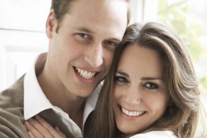 Kate Middleton s princom Williamom po zasnúbení v roku 2010