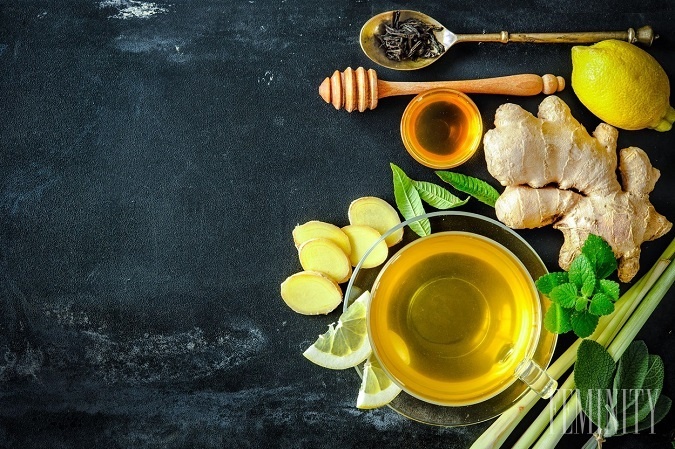 Základnými ingredienciami, o ktorých je reč, sú zázvor, med, citrón a mäta