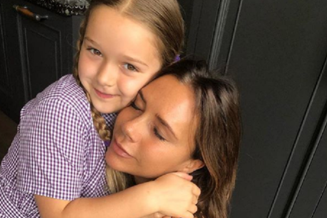 Návrhárka Victoria Beckham je skutočne netradičnou mamou