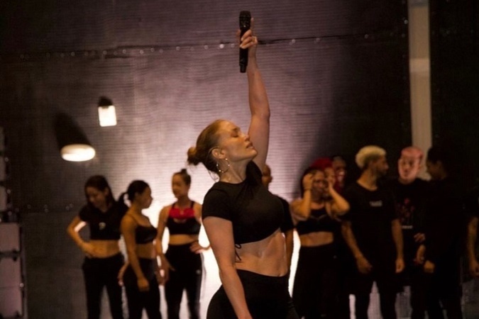 Speváčka J Lo so snúbencom Alexom Rodriguezom pobavili celý svet na sociálnej sieti TikTok, kde uverejnili svoj originálny tanec