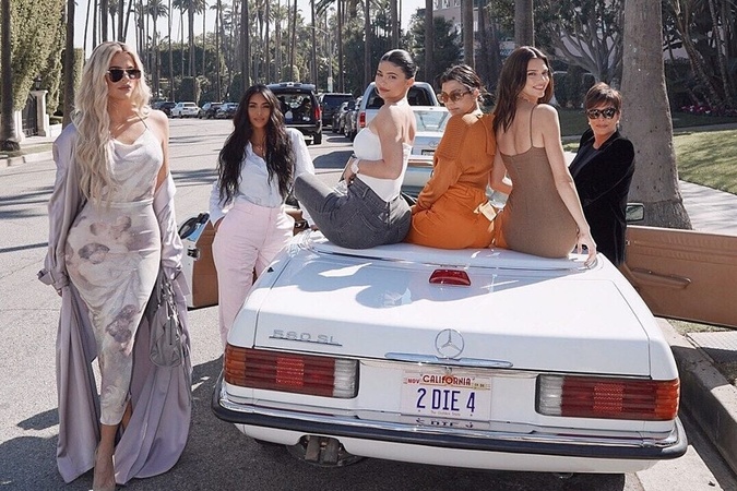 Čo myslíte, ktorá členka rodiny Kardashian-Jenner sa najbližšie stane matkou?