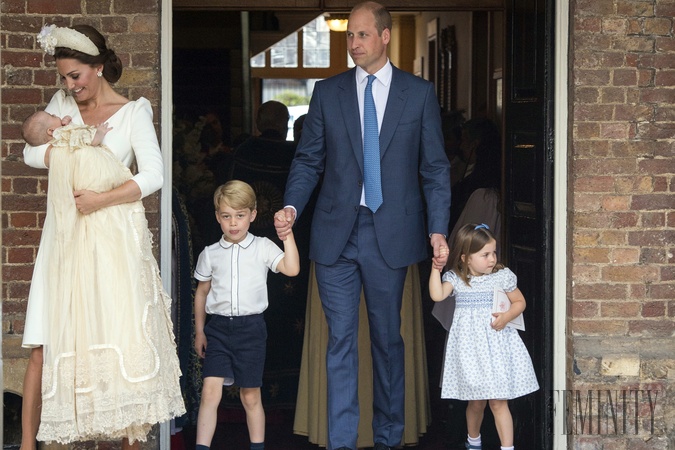 Krstín brata princa Louisa sa zúčastnili obaja súrodenci, princezná Charlotte aj princ George