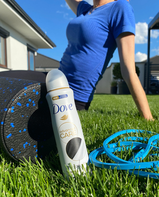Dove Advanced Care Invisible Dry je vhodný pre oblečenie všetkých farieb a nezanecháva biele škvrny. Dove Advanced Care Invisible Dry je vhodný pre oblečenie všetkých farieb a nezanecháva biele škvrny.