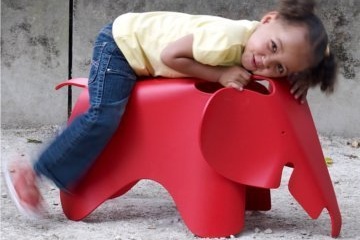 Eames Elephant pre deti.
