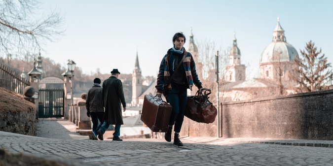 Veľkolepú fantasy snímku Čarovná flauta, ktorá pohltí obrazom i zvukom, do slovenských kín prinesú na konci prázdnin spoločnosti Continental film a FOXX MEDIA Group Veľkolepú fantasy snímku Čarovná flauta, ktorá pohltí obrazom i zvukom, do slovenských kín prinesú na konci prázdnin spoločnosti Continental film a FOXX MEDIA Group