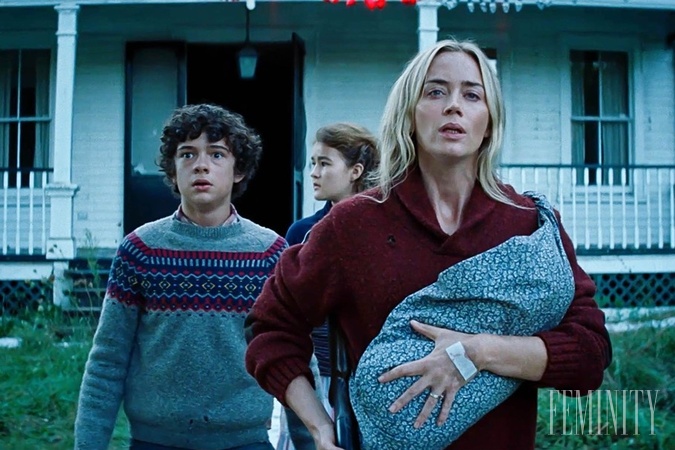 Herečka Emily Blunt a jej malá trojčlenná rodina sa vrátila minulý rok na filmové plátna v horore A Quiet Place: Part II.
