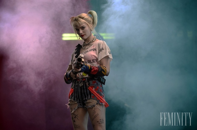 Ďalšia z kategórie antihrdiniek, Harley Quinn, by vás mohla predurčiť stať sa stredobodom pozornosti halloweenskej párty. Ďalšia z kategórie antihrdiniek, Harley Quinn, by vás mohla predurčiť stať sa stredobodom pozornosti halloweenskej párty.