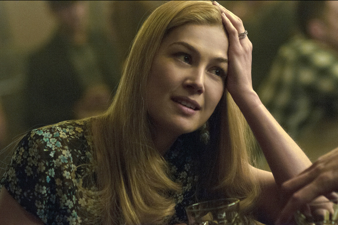 Scéna z filmu Gone Girl, kde si zahrala komplikovanú postavu Amy