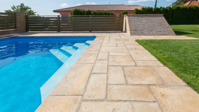 Bradstone Travero platne, béžová melírovaná