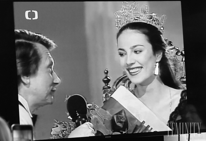 Ivana Christová, prvá Miss Česko-Slovenska v roku 1989 počas finálového večera