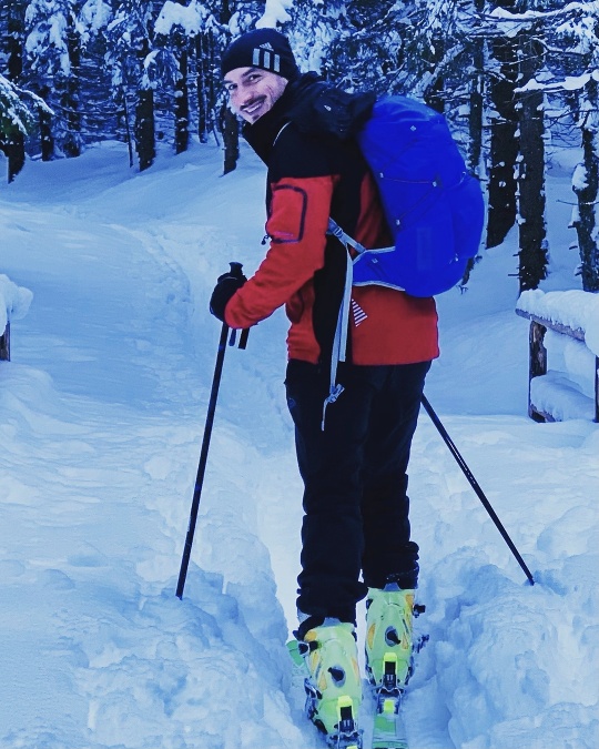 Pianista Jozef Holly je dôkazom, že skutoční gentlemeni ešte nevymreli.