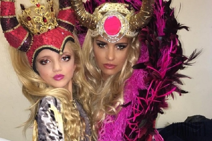 Katie Price nemá žiadnu súdnosť, čo sa osemročnej dcéry týka!