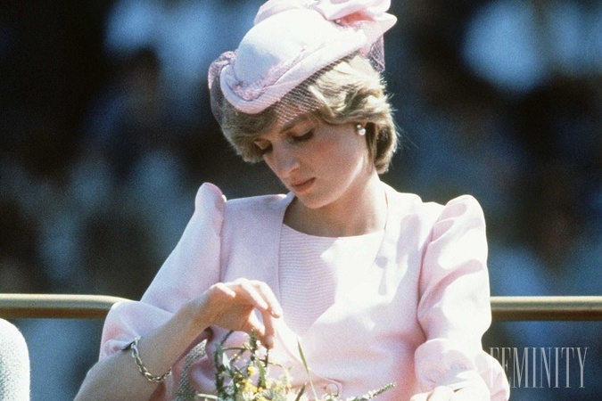 Diana sa cítila skutočne osamelá už pred svadbou s Charlesom, a po nej ešte viac...