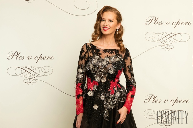 Rusovlasá Eva Verešová je stálicou na Plese v opere