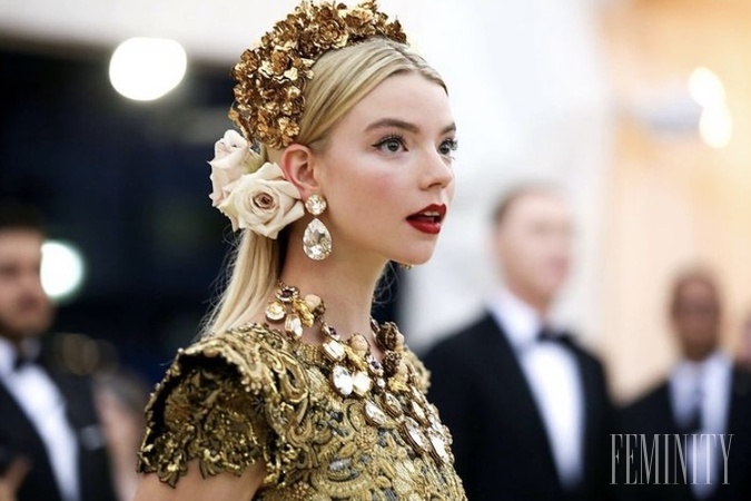 Olejová rutina na ktorú nedá hviezda Queens Gambit Anya - Taylor Joy dopustiť