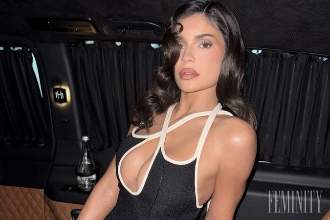 Kylie Jenner ukázala expresnú make-up rutinu, ktorá vás v priebehu pár minút premení na kráľovnú