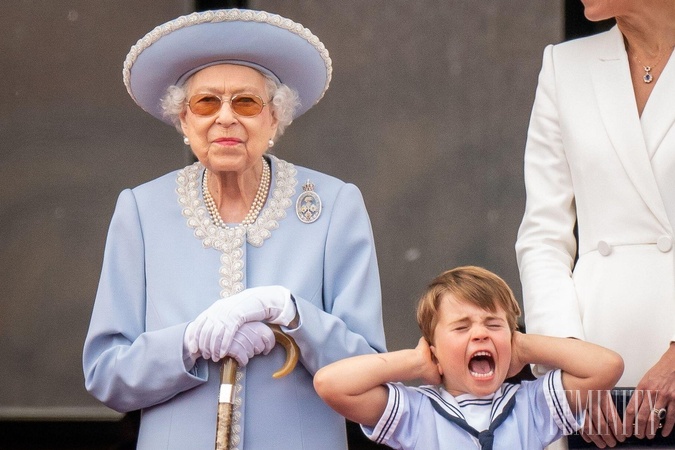 Najvtipnejšie momenty britských princiatok na verejnosti