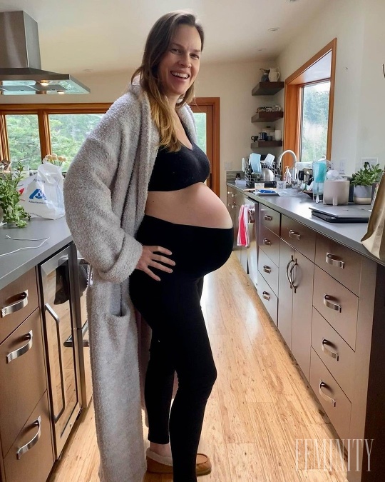 Hilary Swank posiela silný odkaz všetkým ženám, ktoré sa túžia stať mamou, no dlho im to nie je dopriate Hilary Swank posiela silný odkaz všetkým ženám, ktoré sa túžia stať mamou, no dlho im to nie je dopriate