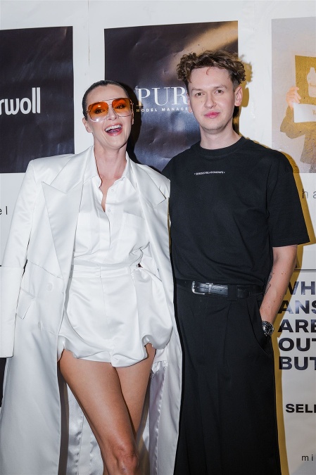Česká modelka Iva Kubelková vyzerá výborne