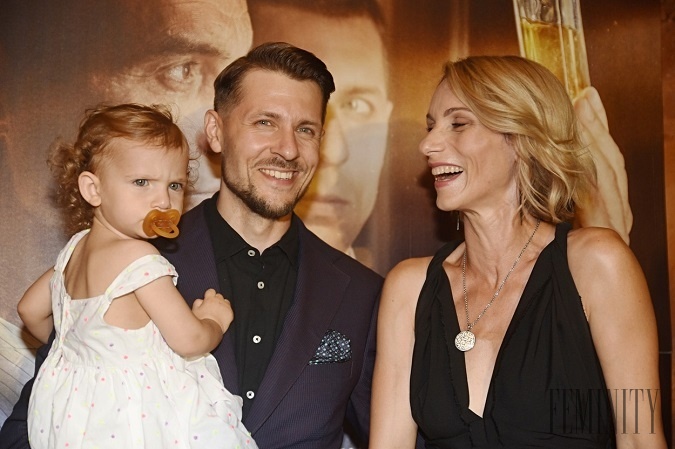 Vo filme Šarlatán si zahral veľmi zaujímavú hereckú rolu aj náš obľúbený a sympatický slovenský herec Juraj Loj. Vo filme Šarlatán si zahral veľmi zaujímavú hereckú rolu aj náš obľúbený a sympatický slovenský herec Juraj Loj.