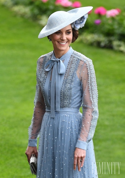 Sympatická Kate Middleton mnohokrát siahla po modeloch, ktoré pripomínali tie, čo nosila Audrey Hepburn