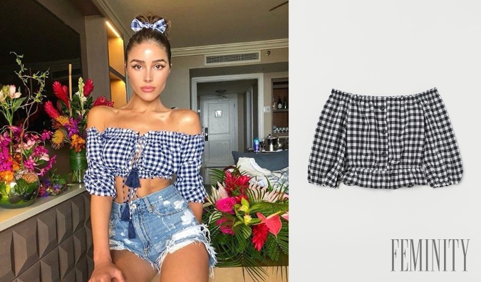 Olivia Culpo skombinovala svoj modrý crop top s rovnakou gumičkou