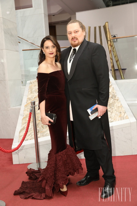 Výtvarníčka a umelkyňa Soňa Michaláková a módny návrhár Boris Hanečka tvoria nerozlučné duo a v priestoroch SND si prišli vychutnať večer naozaj štýlovo Výtvarníčka a umelkyňa Soňa Michaláková a módny návrhár Boris Hanečka tvoria nerozlučné duo a v priestoroch SND si prišli vychutnať večer naozaj štýlovo