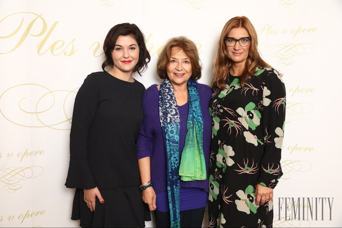 Celeste Buckingham (vľavo), Emília Vášáryová (v strede) a Andrea Cocherová (vpravo)
