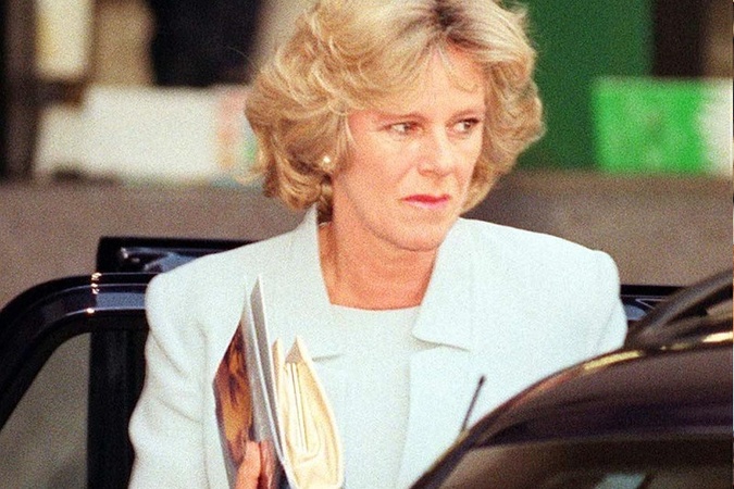 Camilla bola Charlesovou prvou láskou