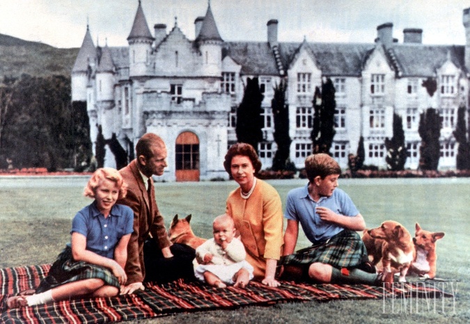 Na škótskom zámku Balmoral trávila keáľovská rodina spoločné chvíle každý rok v auguste, mimo žiary reflektorov kráľovského akvária. 