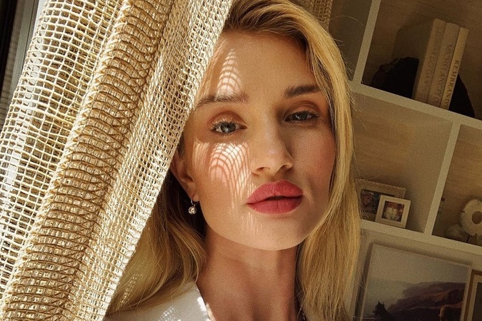 Rosie Huntington-Whiteley odhalila, čo pri svojej beauty rutine nevynechá