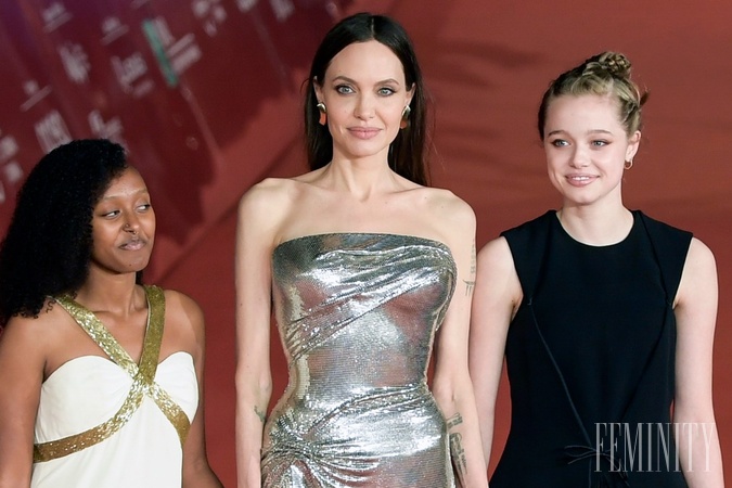 Angelina sa ukázala v spoločnosti svojich dvoch dcér