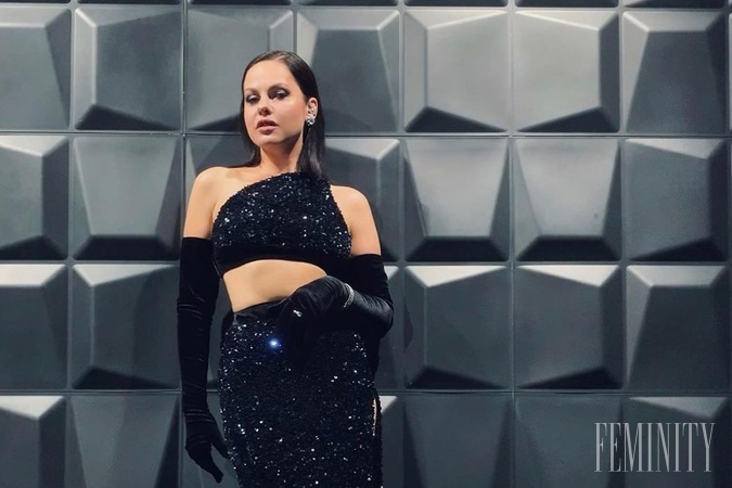 Známa speváčka zažiarila v róbe od lokálnej návrhárky