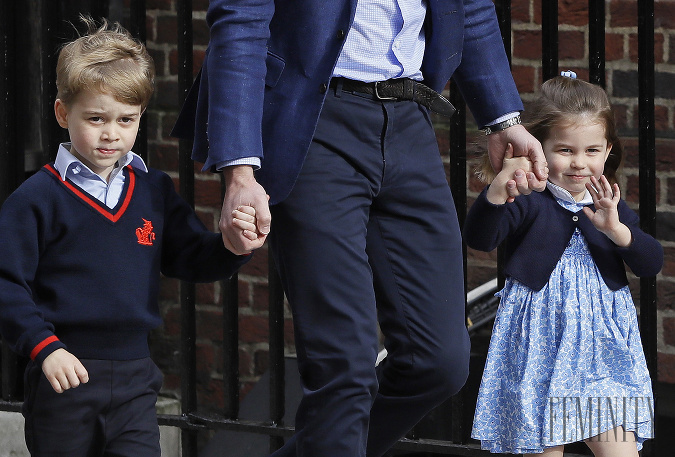 Princ William chce, aby mali jeho deti normálne detstvo. Aj preto ich chodí vyzdvihovať zo školy či škôlky