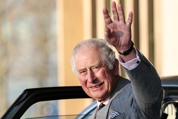 Princ Charles by vraj ako budúci kráľ mohol „zoštíhliť“ alebo ochudobniť monarchiu o Buckinghamský či aj Kensingtonský palác.